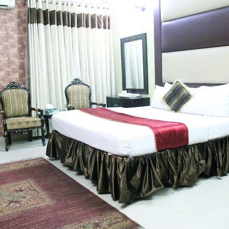 Tourist Inn Hotel ลาฮอร์ ภายนอก รูปภาพ