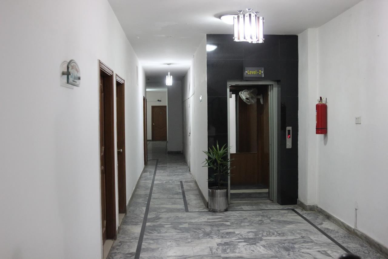 Tourist Inn Hotel ลาฮอร์ ภายนอก รูปภาพ