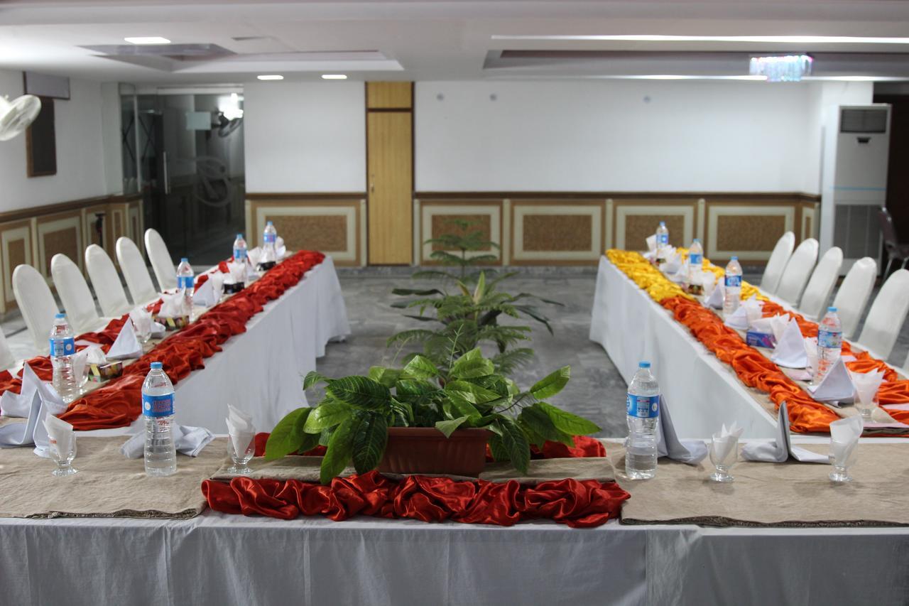 Tourist Inn Hotel ลาฮอร์ ภายนอก รูปภาพ