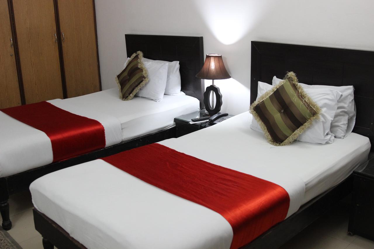 Tourist Inn Hotel ลาฮอร์ ภายนอก รูปภาพ