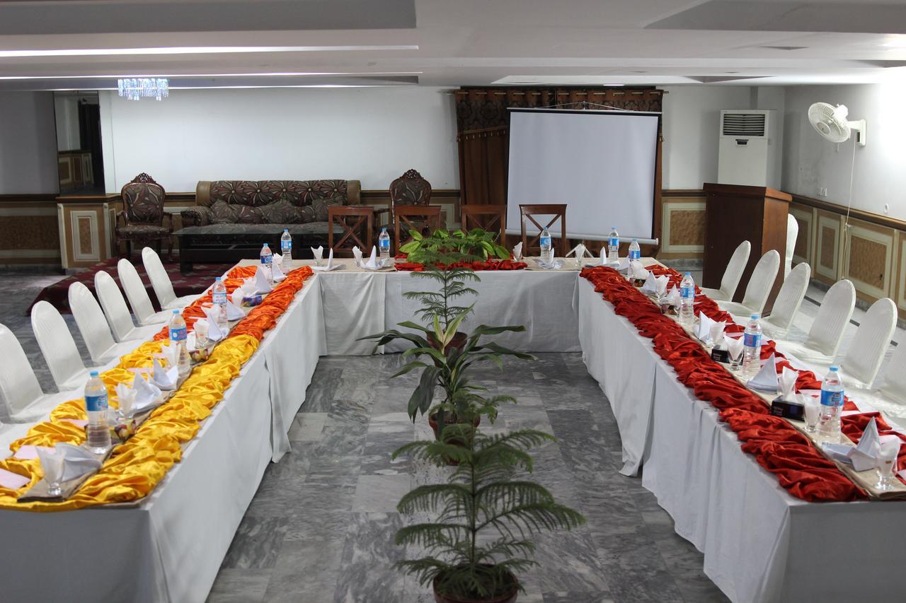Tourist Inn Hotel ลาฮอร์ ภายนอก รูปภาพ
